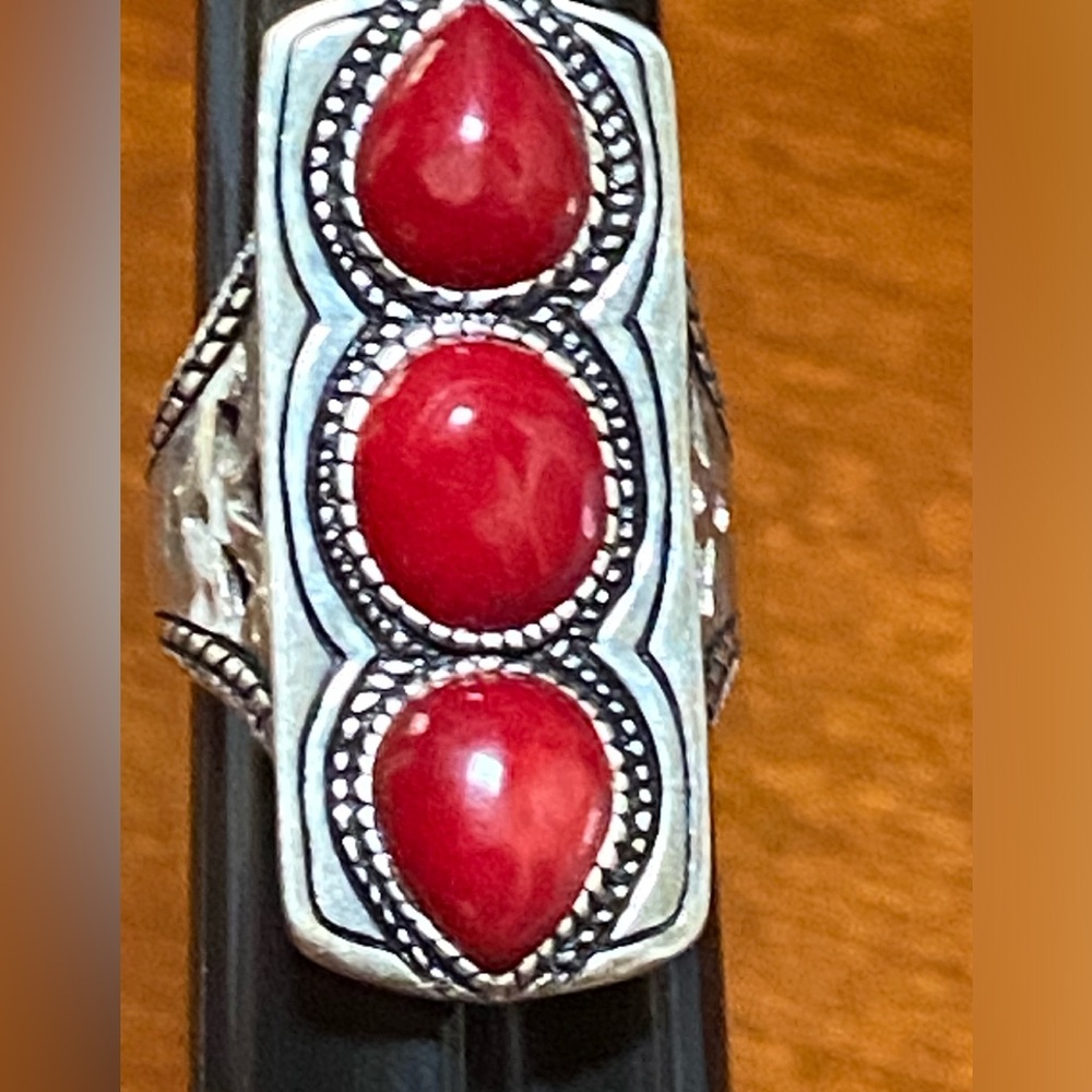 Silpada SZ 10 Sterling Silver Ring with deep sea coral Stones.